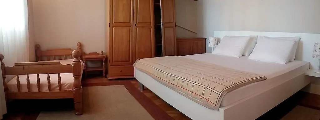 Apartmani Totic Crikvenica 0*,